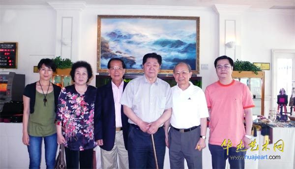 前国家文化部部长刘忠德伉俪看望蔡豪杰